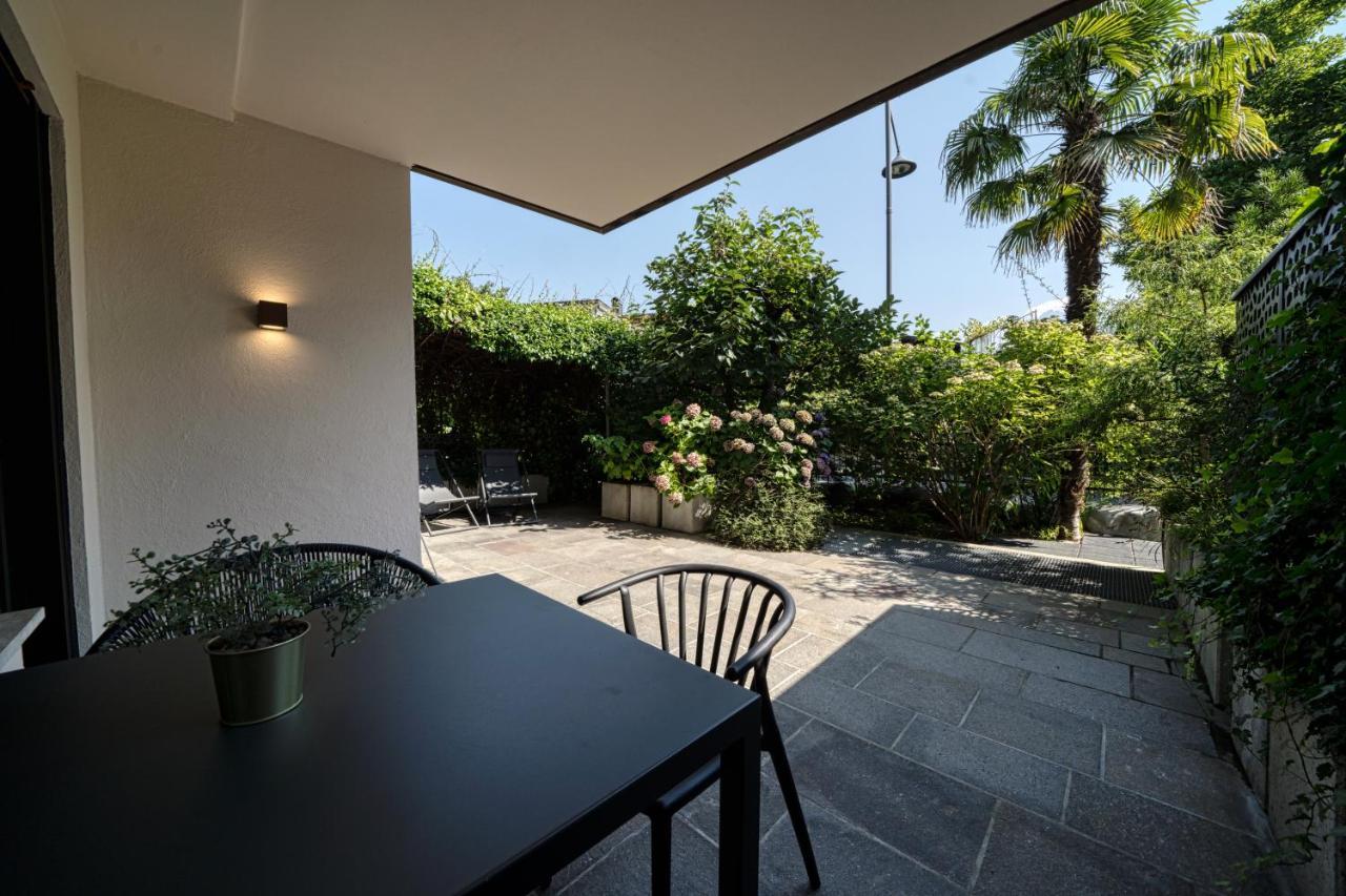 Goldfinger + Suites Lana Bagian luar foto