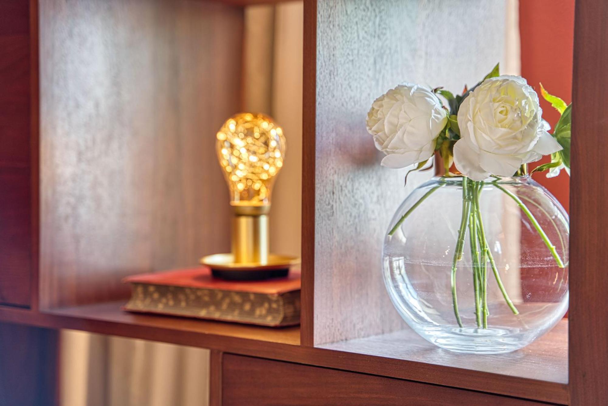 Goldfinger + Suites Lana Ruang foto